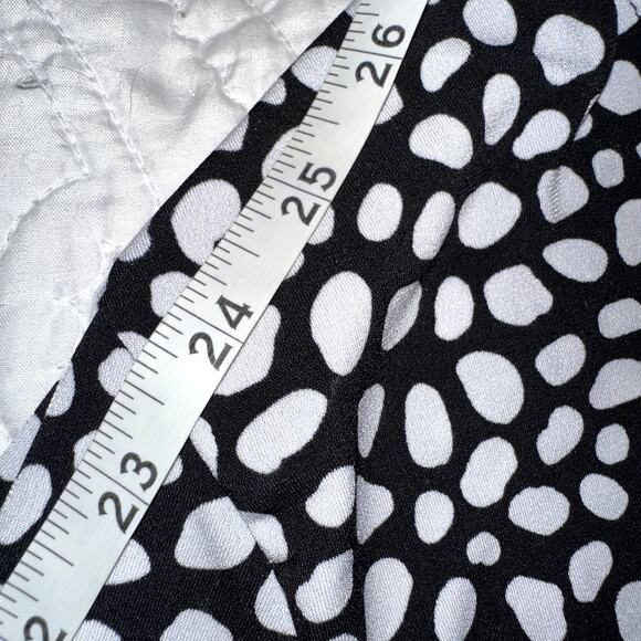 Tahari Womens Size XL Black White Dot Pattern Cross Front Long Sleeve Blouse - Picture 8 of 8